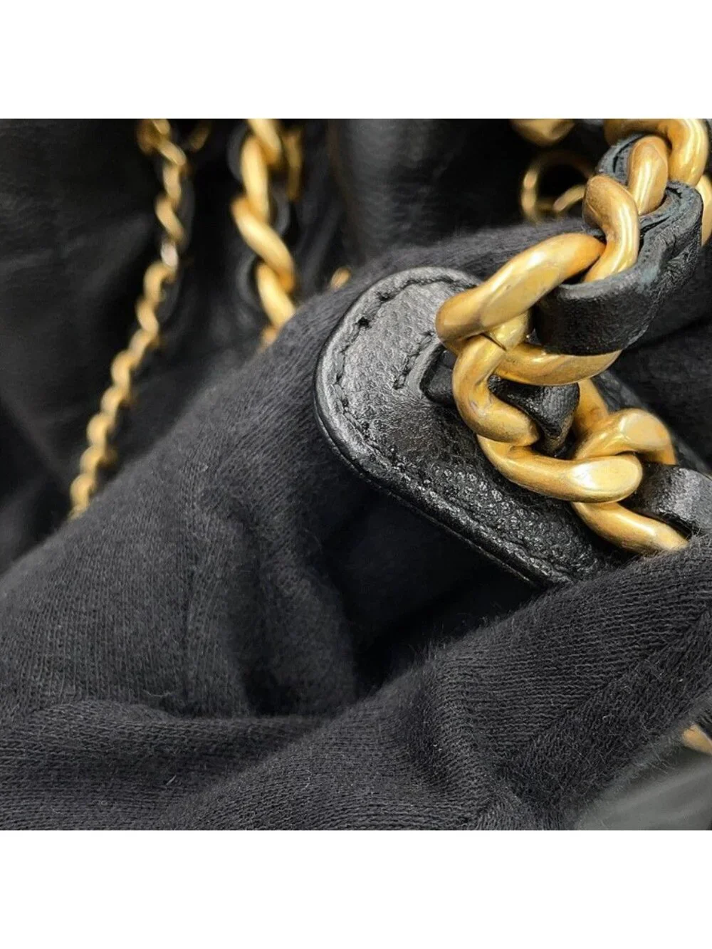 Chanel Chain Shoulder Bag 25 Medium CC Logo Quilted Caviar Leather Black